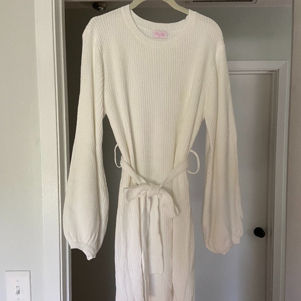 NEVER WORN Pink Lily White Belted Long Sleeve Sweater Dress